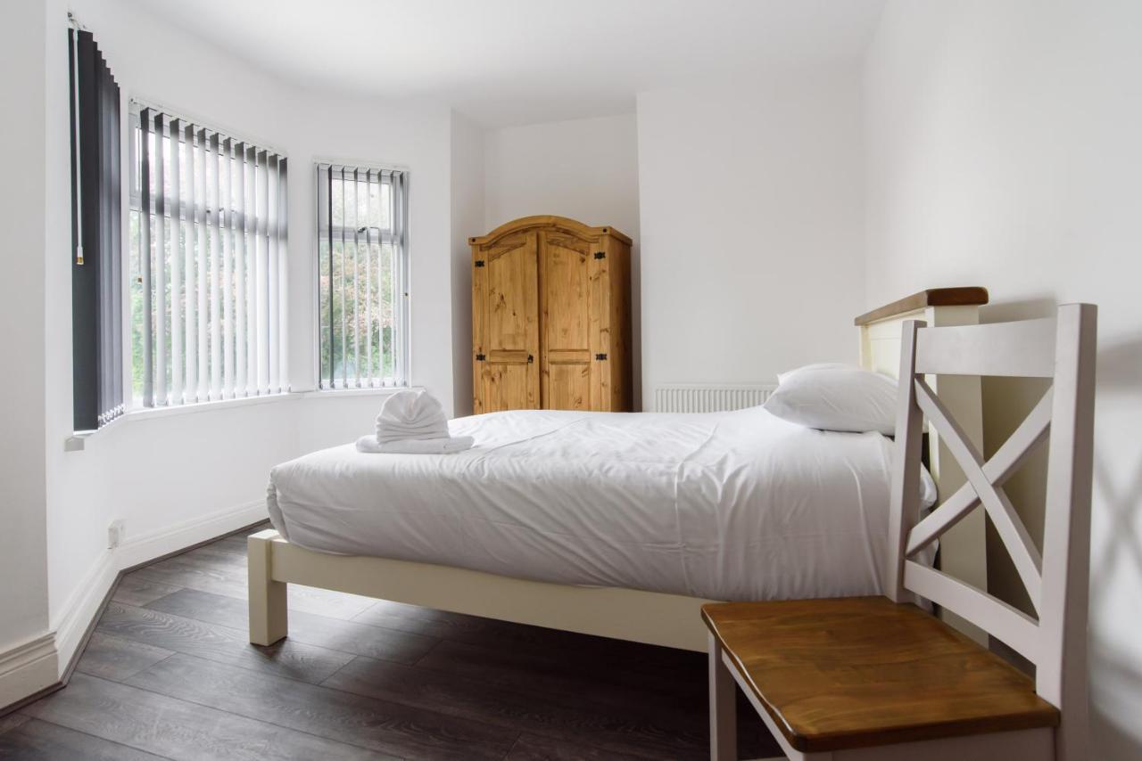 The White House Hotel Newport  Bagian luar foto