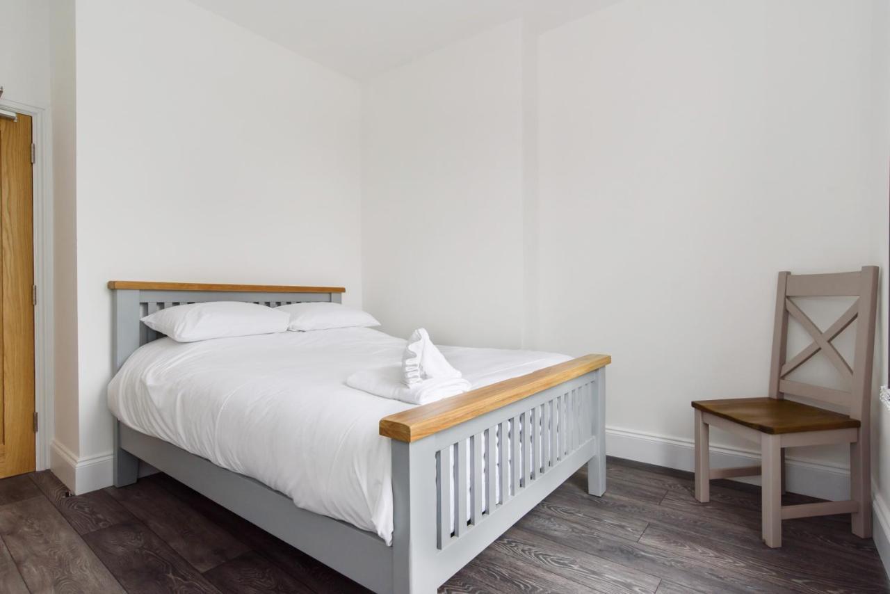 The White House Hotel Newport  Bagian luar foto