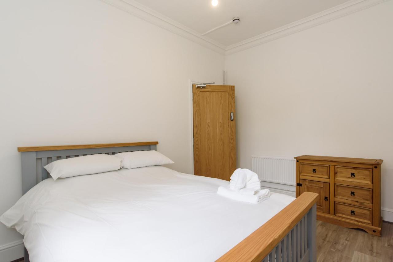 The White House Hotel Newport  Bagian luar foto