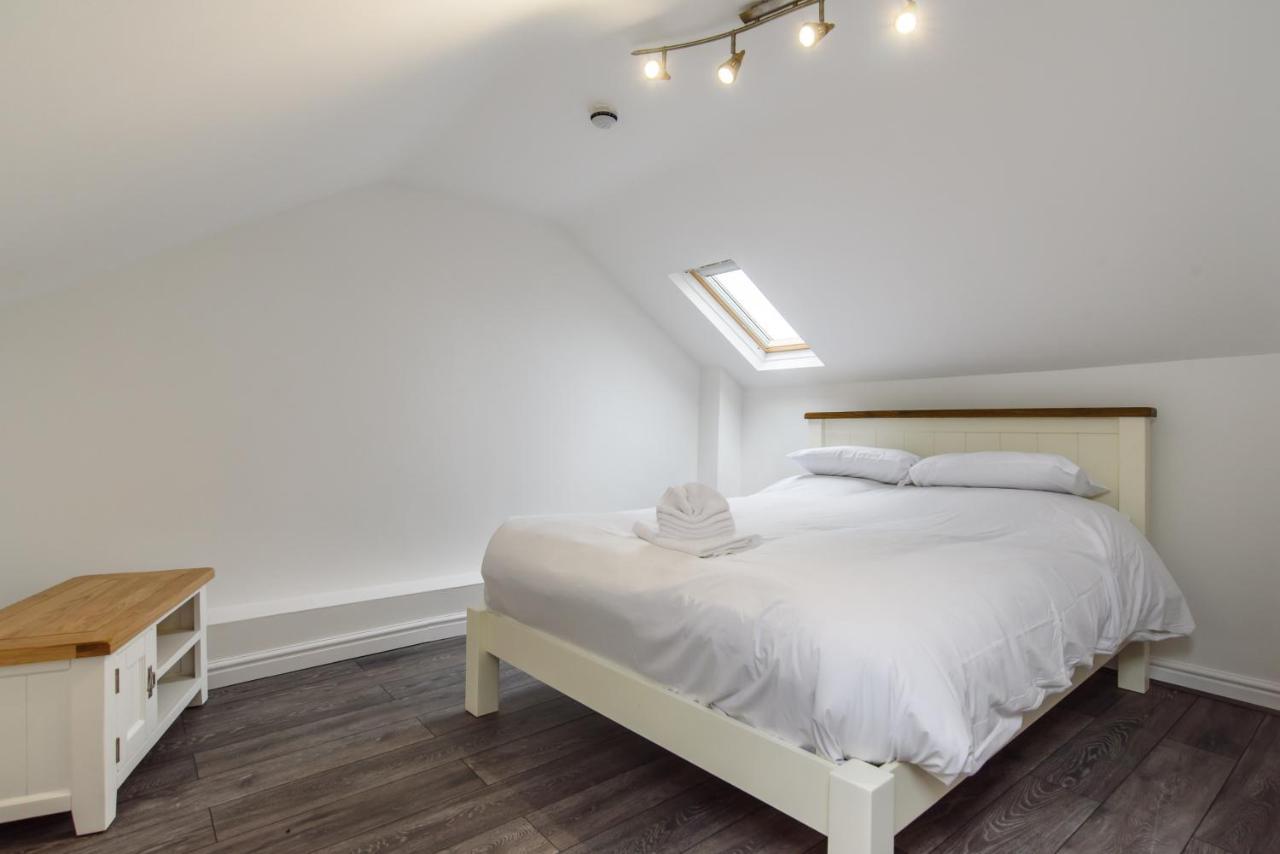 The White House Hotel Newport  Bagian luar foto